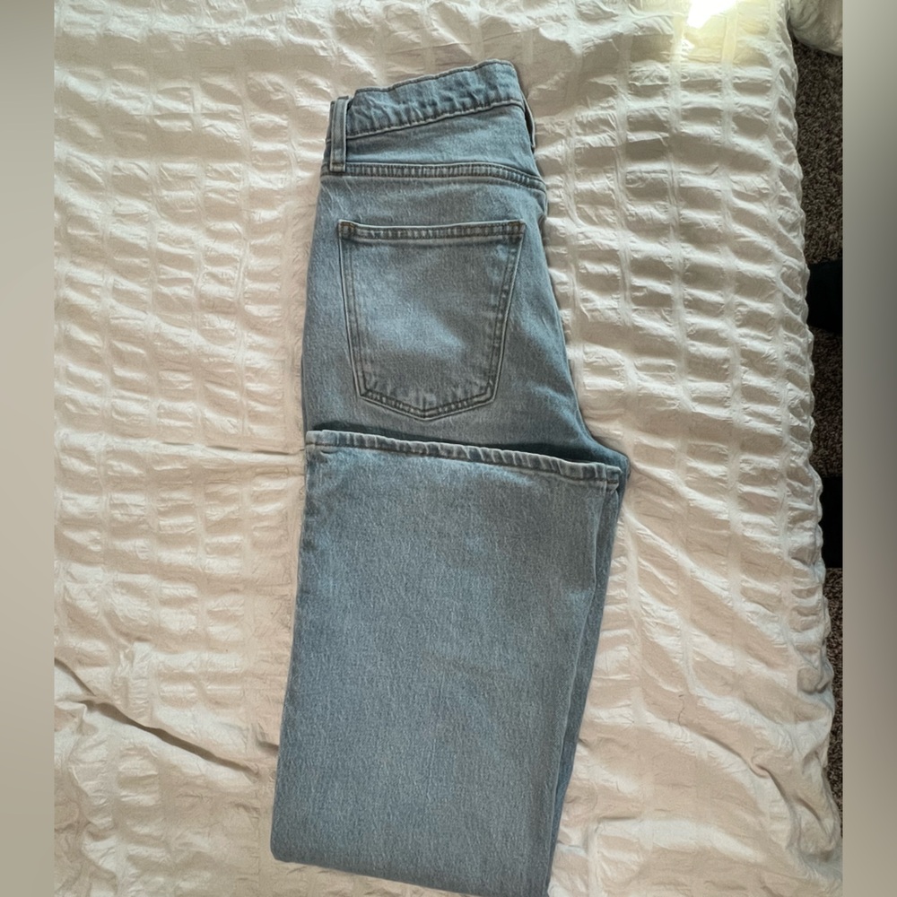 Universal Thread High Rise Flare Jeans - Picture 4 of 8